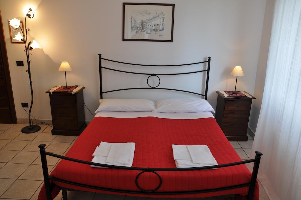 Agriturismo Ricciardelli Villa Contrada  Værelse billede