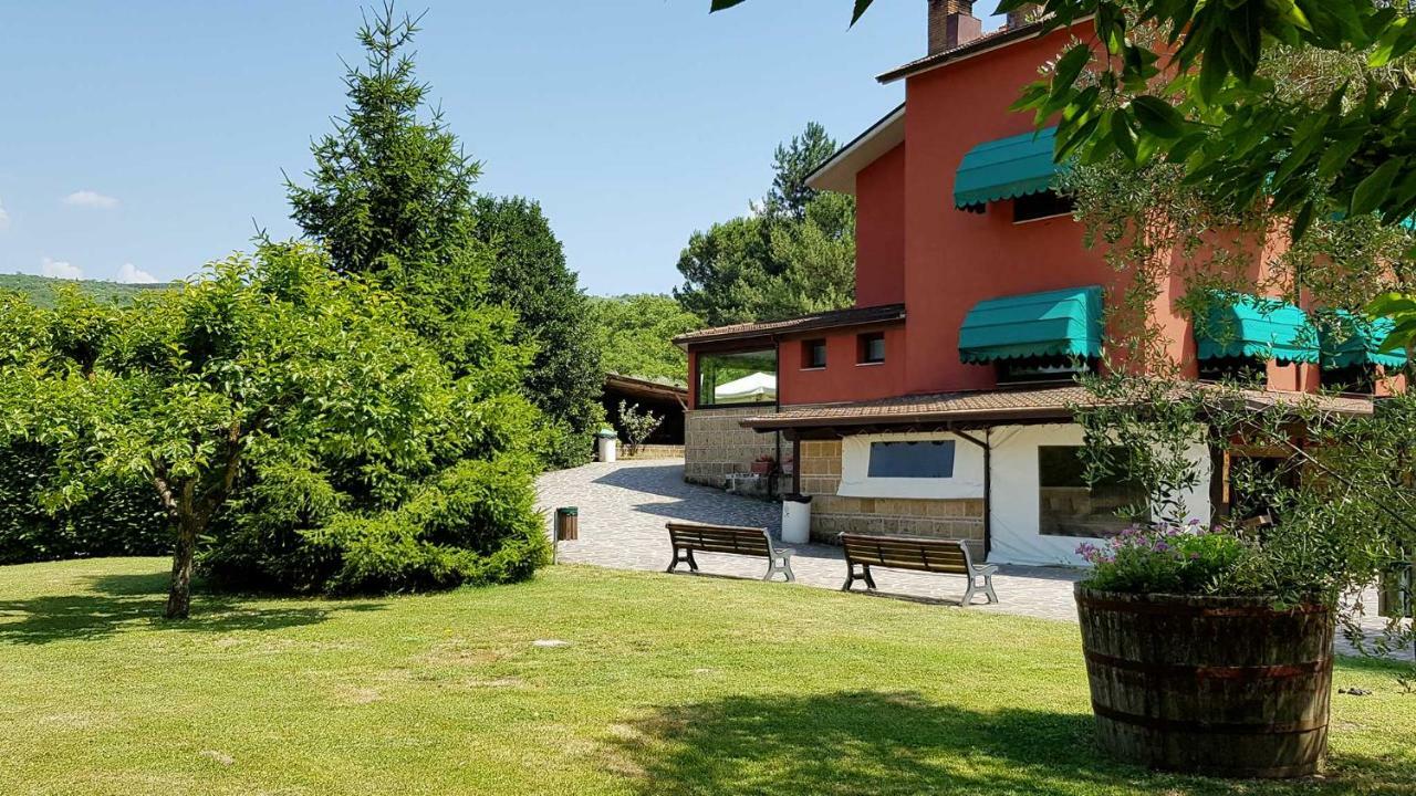 Agriturismo Ricciardelli Villa Contrada  Eksteriør billede